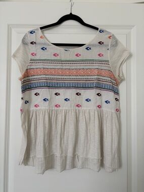 American Eagle Women's Ivory Embroidered Peplum Top - Multicolor Detail